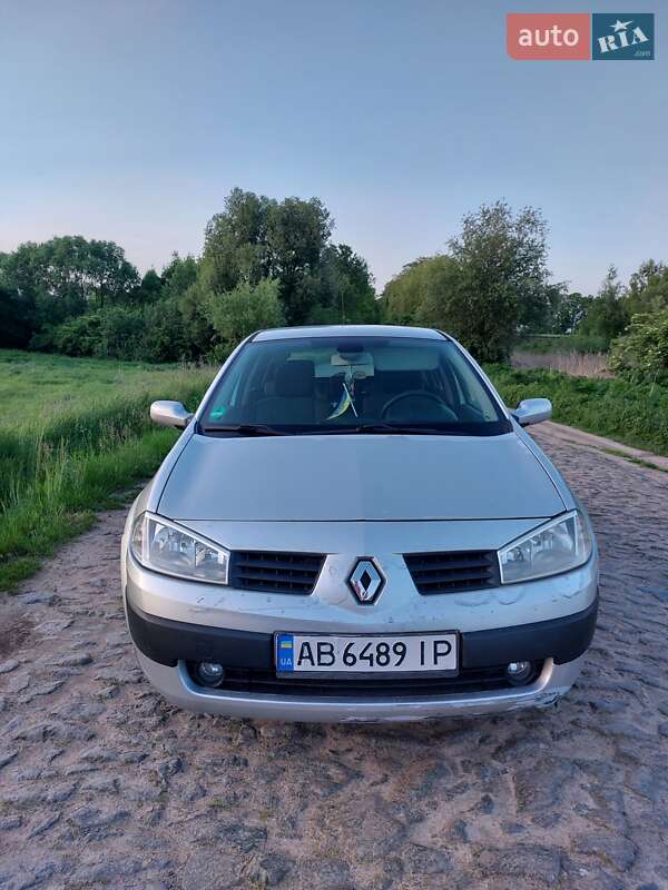Хэтчбек Renault Megane 2005 в Литине