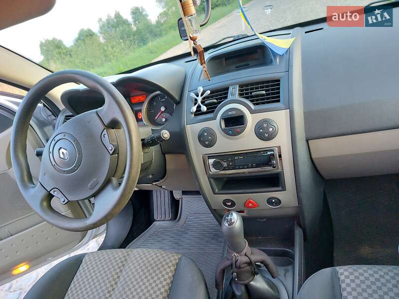 Хэтчбек Renault Megane 2005 в Литине