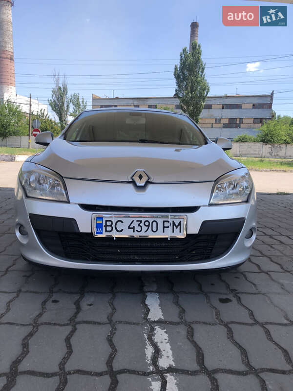 Универсал Renault Megane 2010 в 