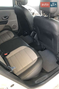 Универсал Renault Megane 2010 в 