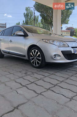 Универсал Renault Megane 2010 в 