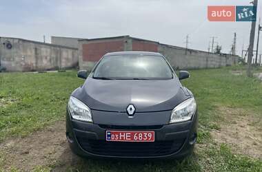 Хэтчбек Renault Megane 2010 в 