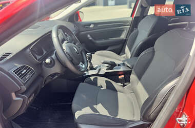 Хэтчбек Renault Megane 2017 в 