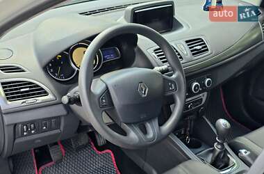Хетчбек Renault Megane 2014 в 