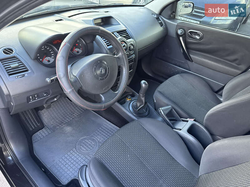 Седан Renault Megane 2004 в Запоріжжі