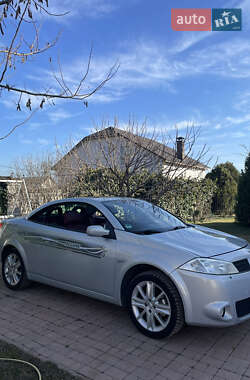 Кабриолет Renault Megane 2004 в 