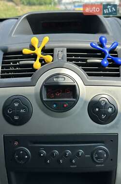 Седан Renault Megane 2005 в 