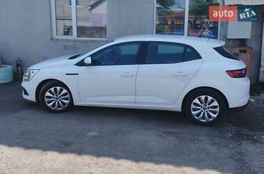 Хэтчбек Renault Megane 2018 в 