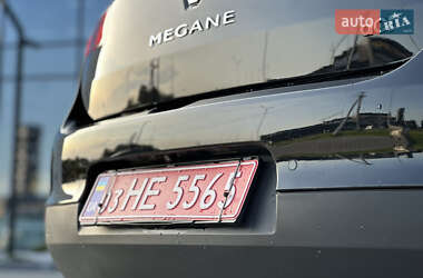 Хэтчбек Renault Megane 2012 в 