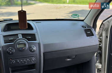 Седан Renault Megane 2006 в 