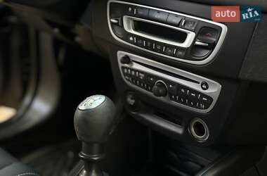Универсал Renault Megane 2010 в 