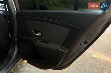 Универсал Renault Megane 2010 в 