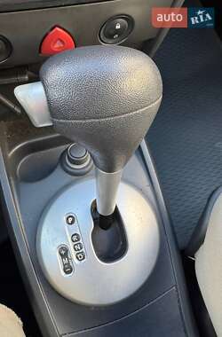 Седан Renault Megane 2006 в 