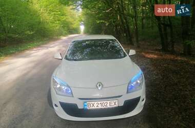 Хетчбек Renault Megane 2011 в 