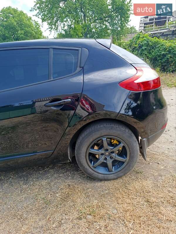 Хетчбек Renault Megane 2014 в П'ятихатках