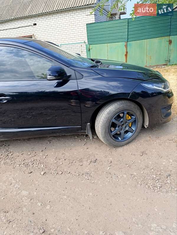Хетчбек Renault Megane 2014 в П'ятихатках