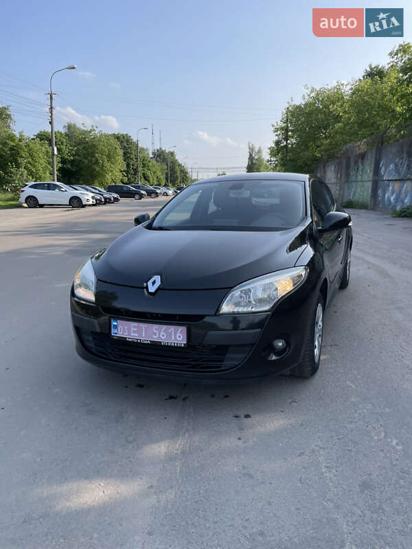 Хэтчбек Renault Megane 2009 в 