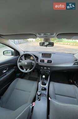 Хэтчбек Renault Megane 2009 в 