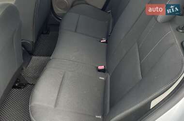 Хетчбек Renault Megane 2011 в 