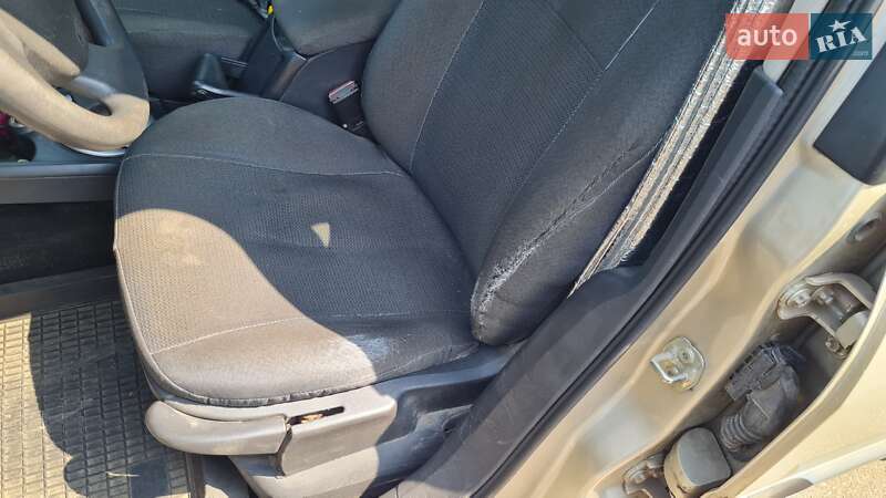 Седан Renault Megane 2006 в Броварах фото 30 Седан Renault Megane 2006 в Броварах