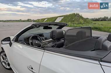Кабриолет Renault Megane 2010 в 