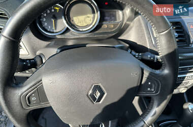 Хэтчбек Renault Megane 2013 в 