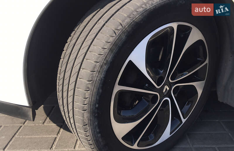 Хэтчбек Renault Megane 2012 в Днепре фото 13 Хэтчбек Renault Megane 2012 в Днепре