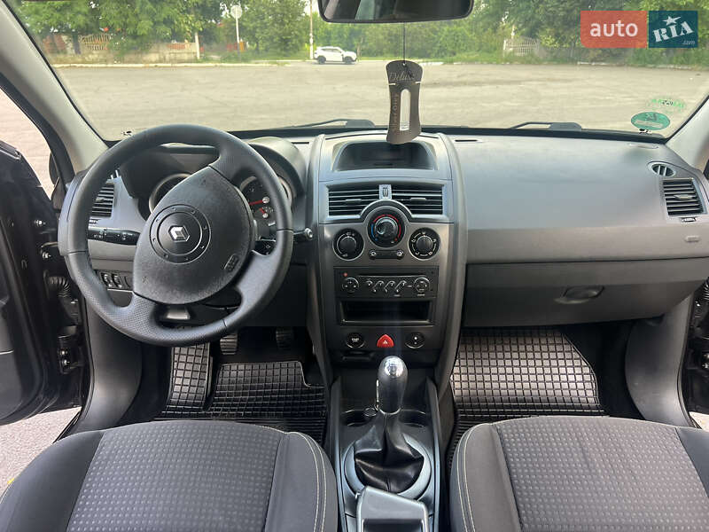 Универсал Renault Megane 2005 в Хороле