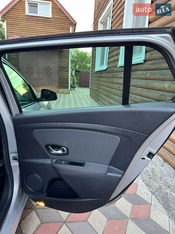 Универсал Renault Megane 2011 в Котельве