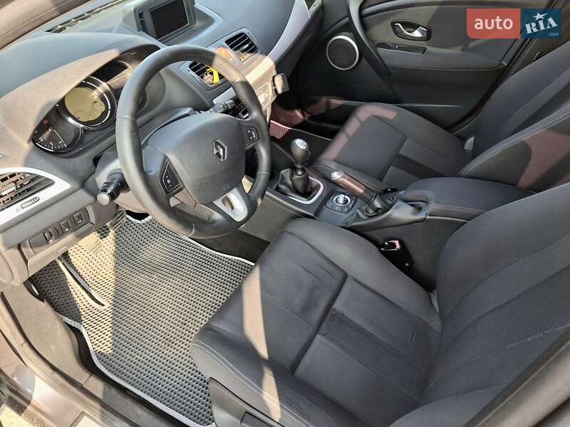 Універсал Renault Megane 2010 в Южноукраїнську