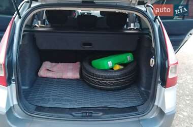 Универсал Renault Megane 2004 в 