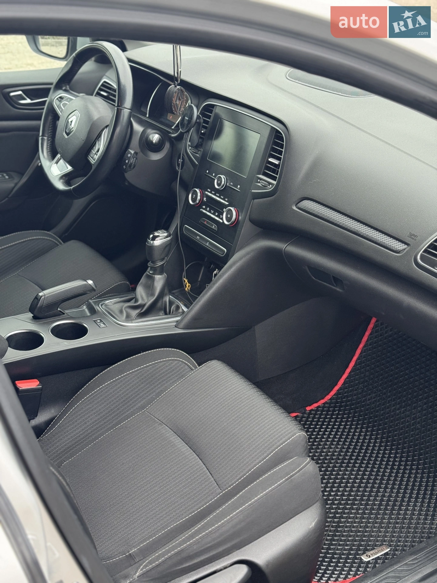 2017 Renault Megane - мініатюра 12