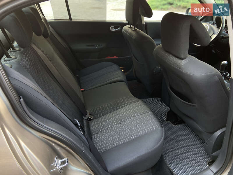 Седан Renault Megane 2008 в Львове