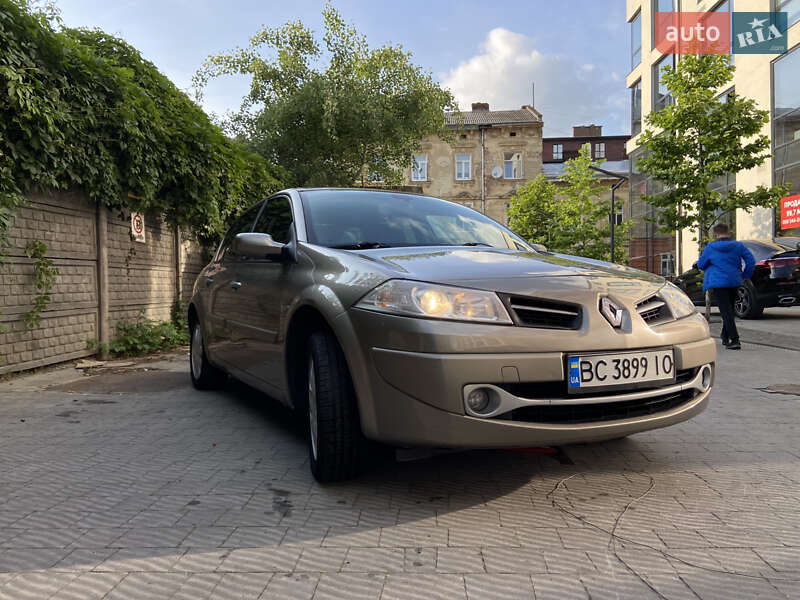 Седан Renault Megane 2008 в Львове