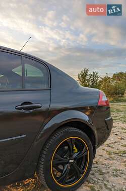 Седан Renault Megane 2004 в 