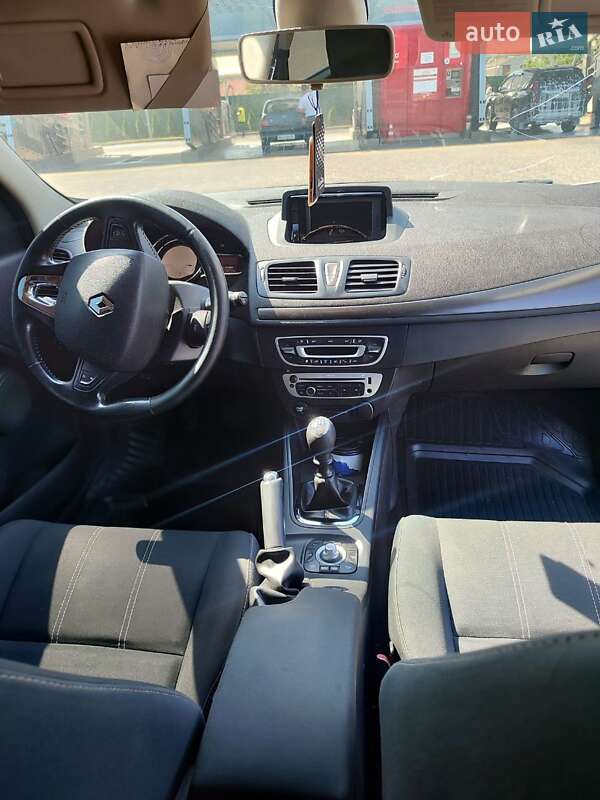 Универсал Renault Megane 2013 в Кривом Роге фото 22 Универсал Renault Megane 2013 в Кривом Роге