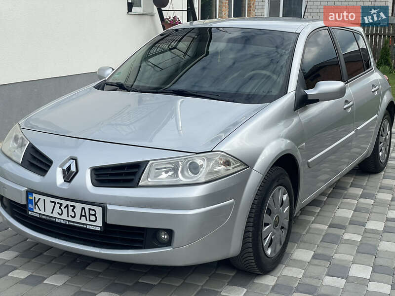 Хэтчбек Renault Megane 2007 в 
