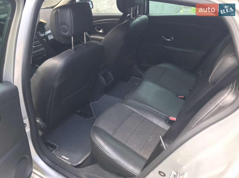 Универсал Renault Megane 2011 в Любаре