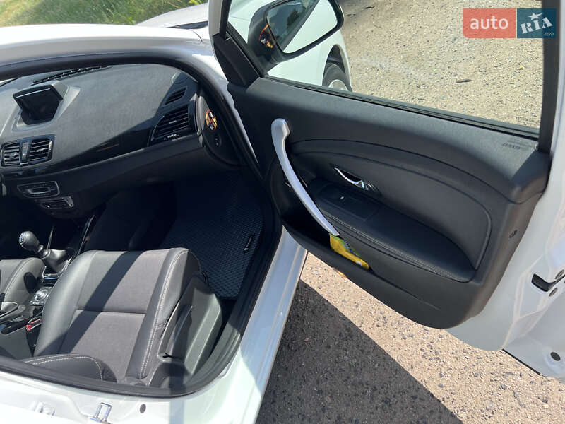 Універсал Renault Megane 2012 в Карлівці