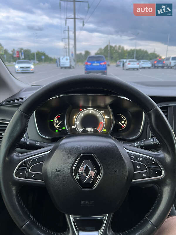 Хэтчбек Renault Megane 2016 в Киеве