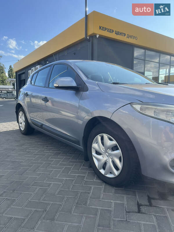 Хэтчбек Renault Megane 2010 в Днепре
