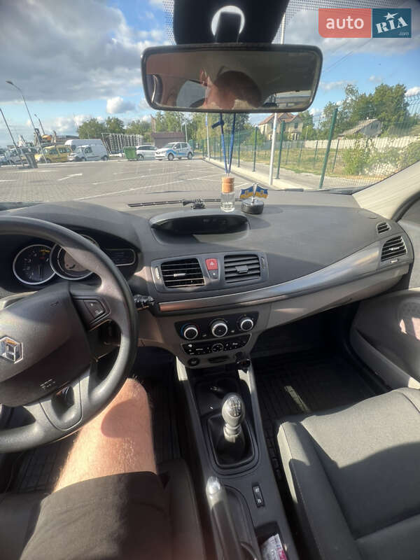 Хэтчбек Renault Megane 2010 в Днепре