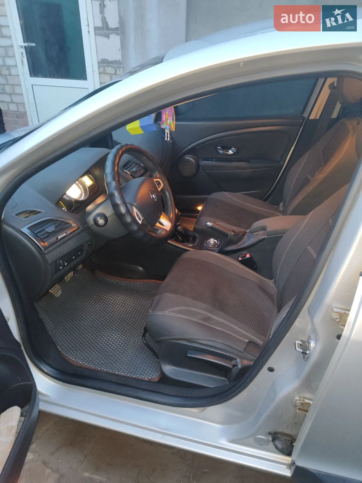 2012 Renault Megane - мініатюра 11