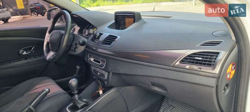 Хэтчбек Renault Megane 2014 в Киеве