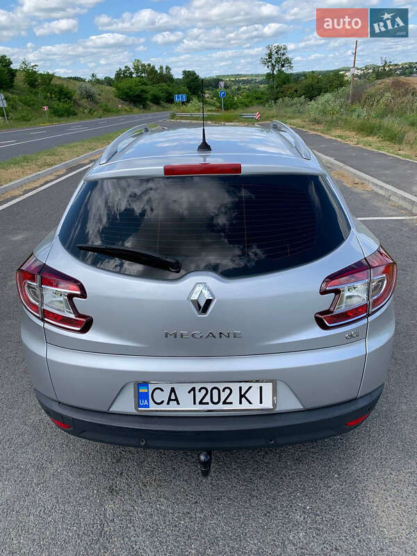 Универсал Renault Megane 2012 в Тальном