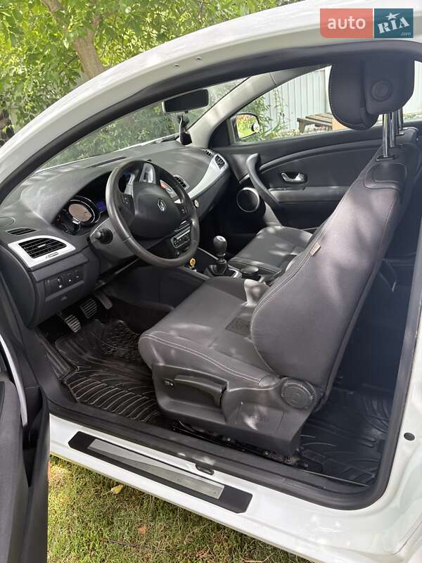 Купе Renault Megane 2009 в Корсуне-Шевченковском
