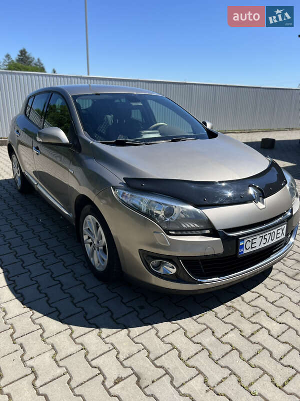 Хэтчбек Renault Megane 2012 в Новоселице