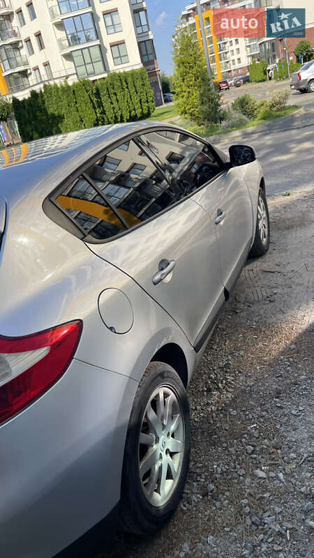 Хэтчбек Renault Megane 2009 в Буче
