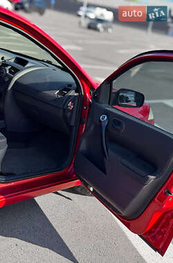 Седан Renault Megane 2004 в 