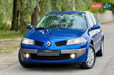 Хэтчбек Renault Megane 2006 в 